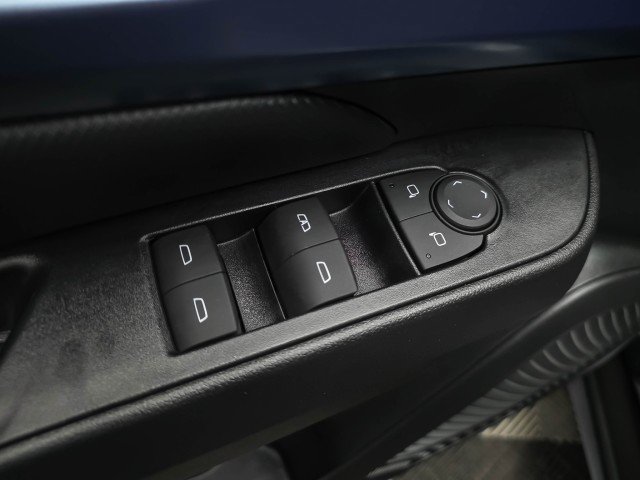 Used 2025 Chevrolet Equinox EV LT w/ Convenience Package FWD image 30