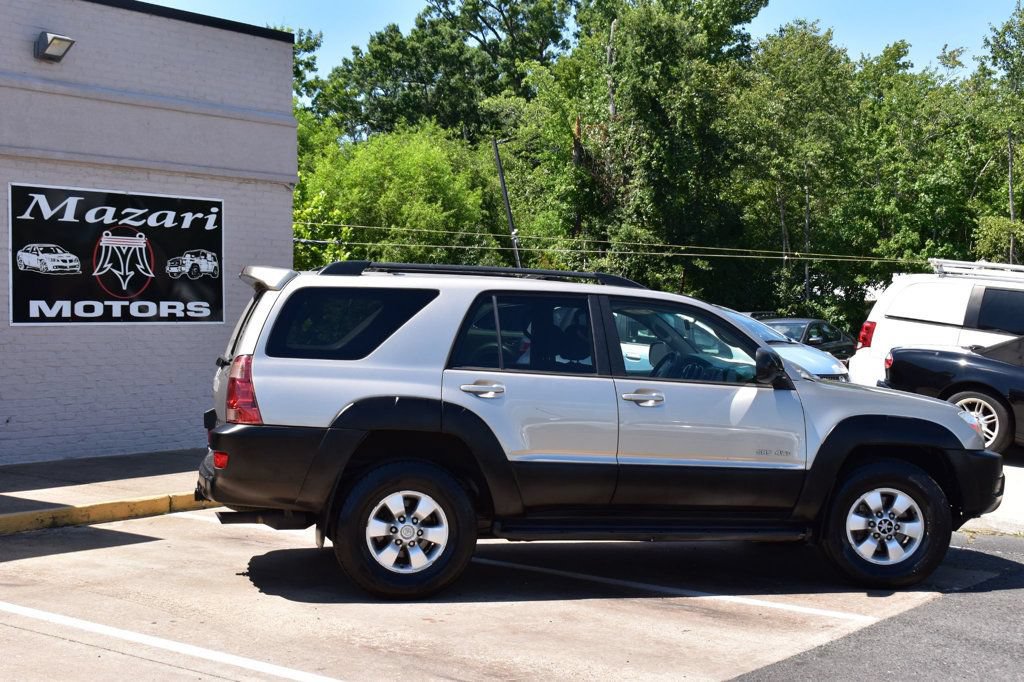 Used 2003 Toyota 4Runner SR5 AWD/4WD image 4