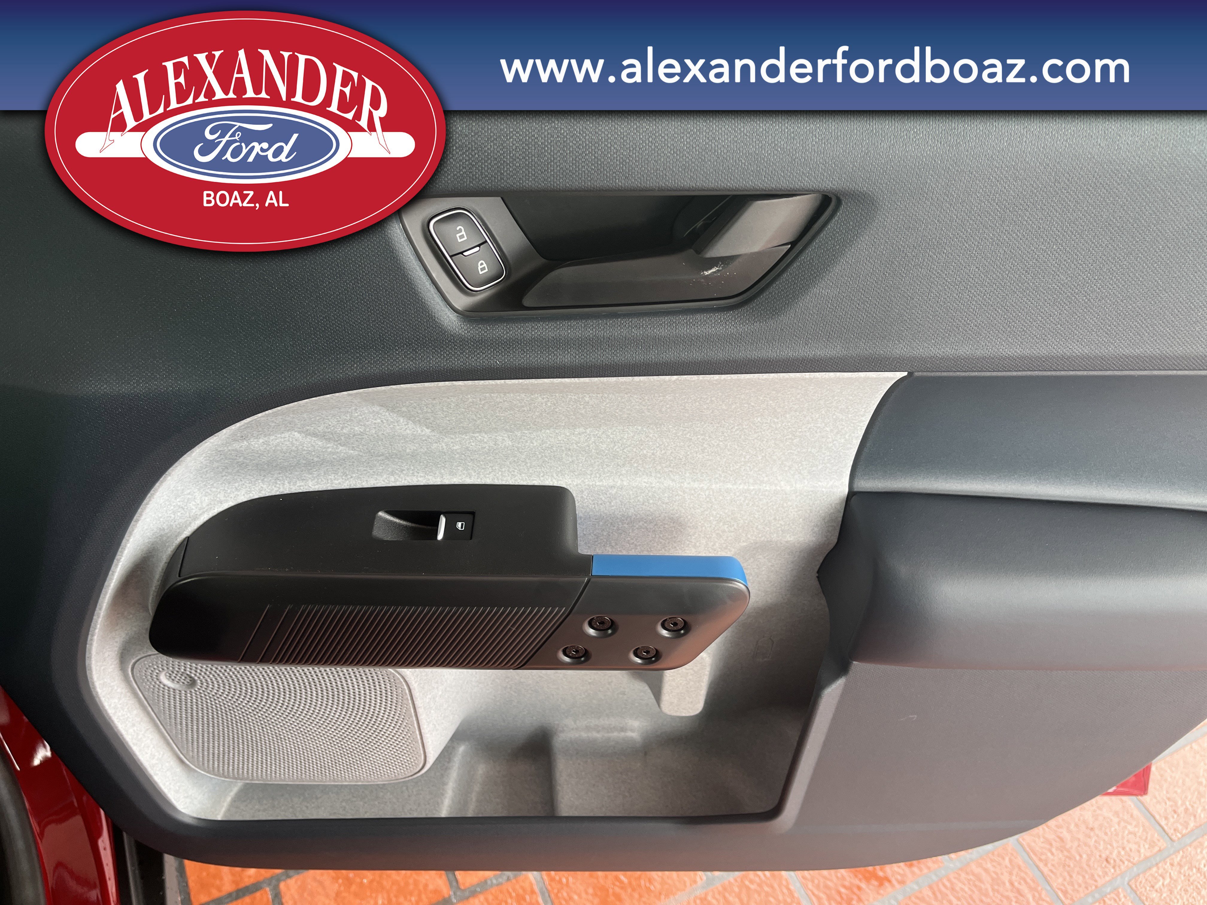 New 2025 Ford Maverick XLT w/ XLT Luxury Package image 16