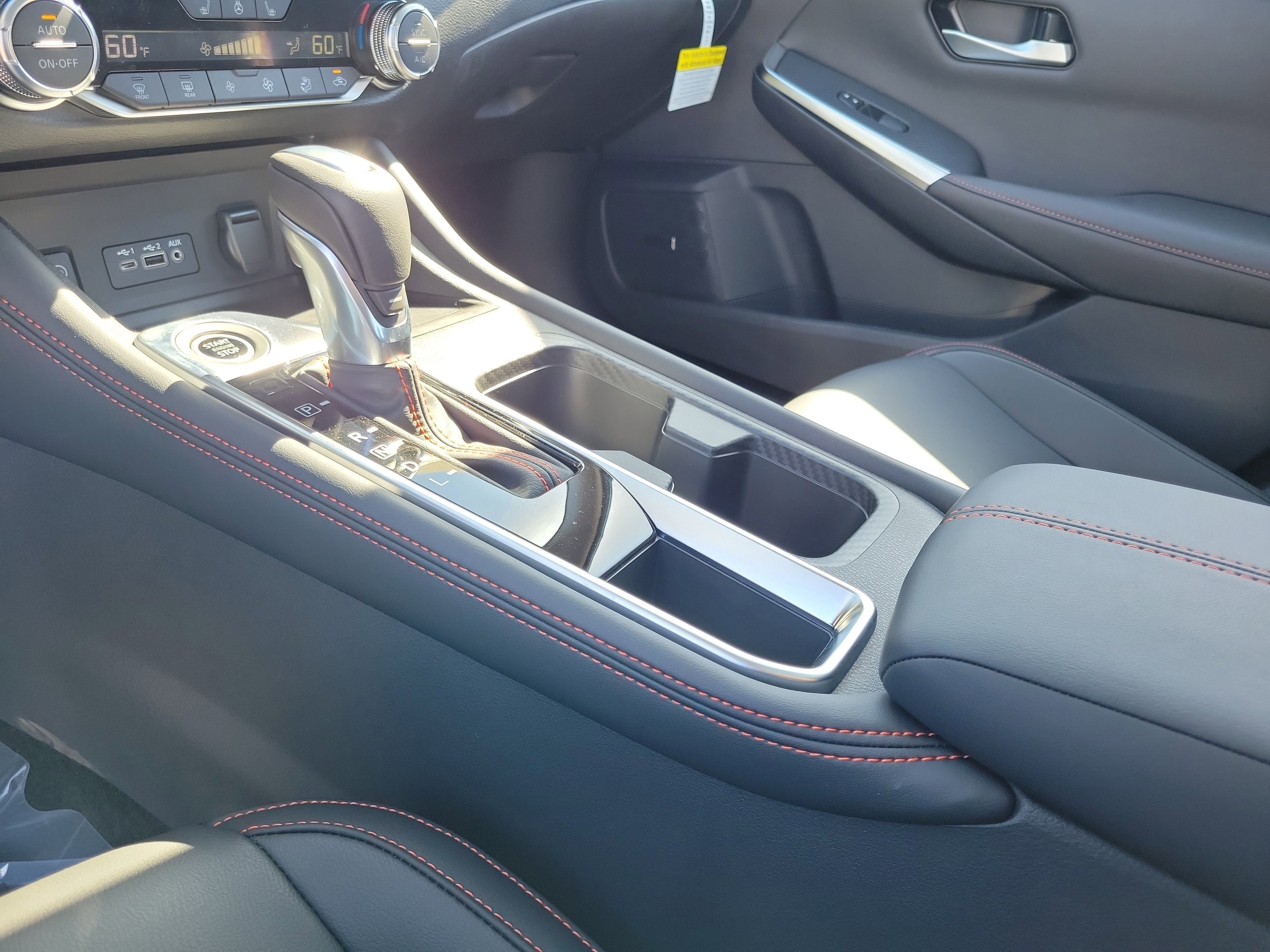 Used 2025 Nissan Sentra SR w/ SR Premium Package image 29