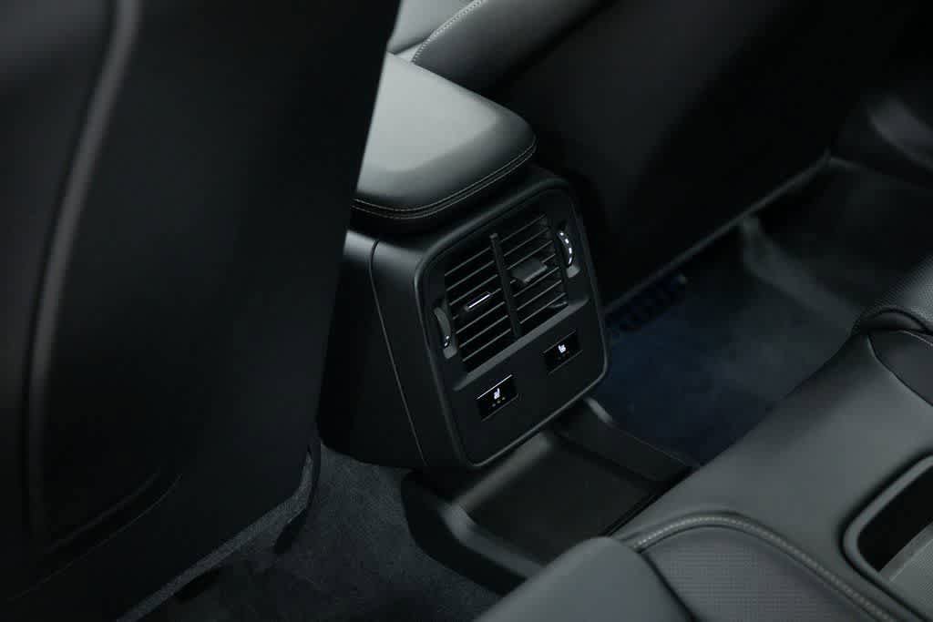 New 2025 Porsche Taycan Turbo AWD/4WD image 29