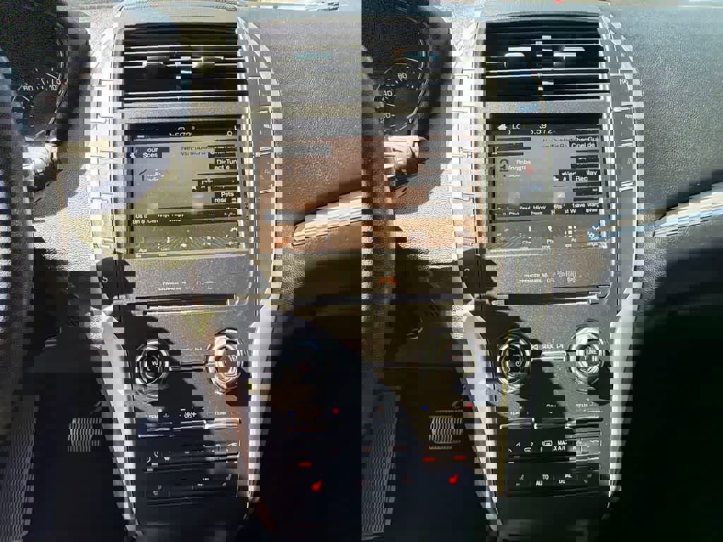 Used 2017 Lincoln MKC Premiere image 26