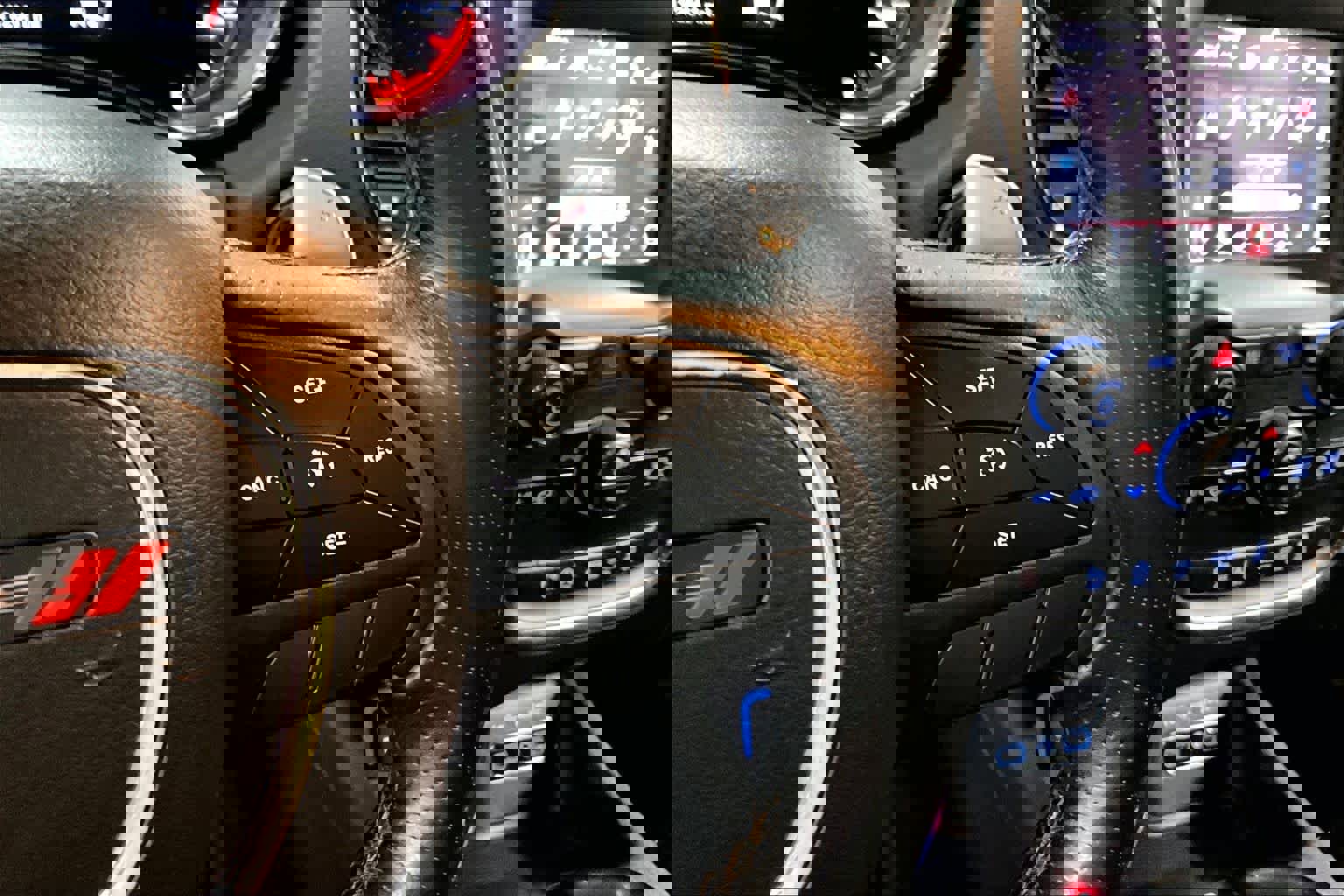 Used 2018 Dodge Durango GT image 22