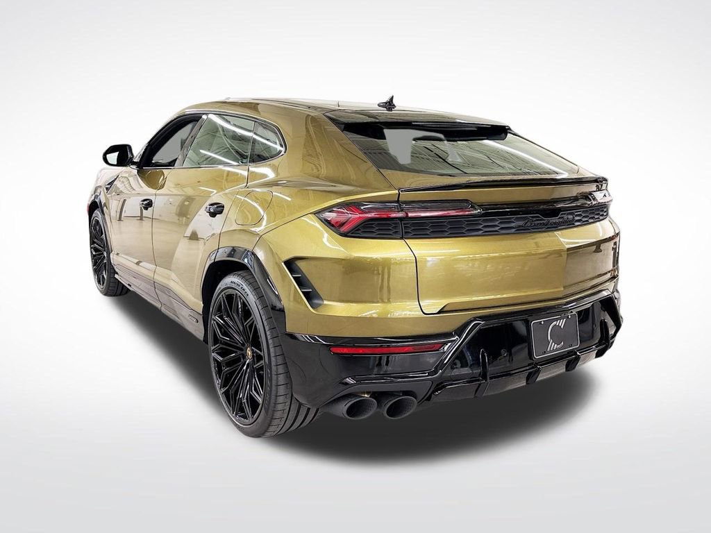 Used 2025 Lamborghini Urus SE image 3