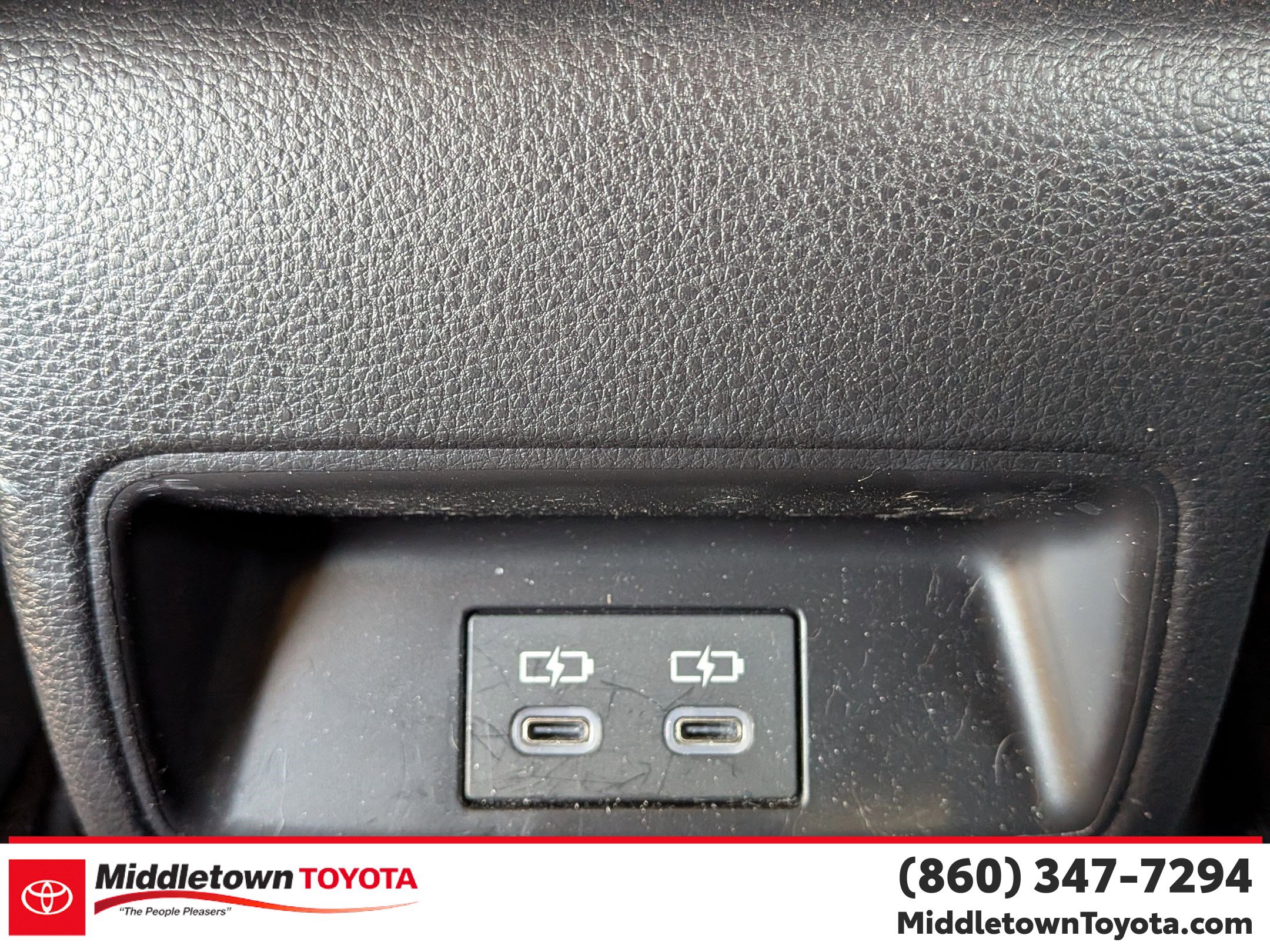 Certified 2025 Toyota Corolla LE image 29