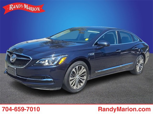 Used 2017 Buick LaCrosse Essence image 1