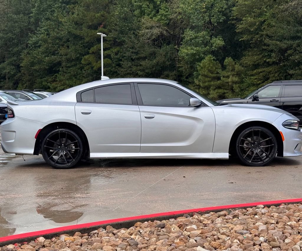 Used 2022 Dodge Charger R/T w/ Plus Group RWD image 10