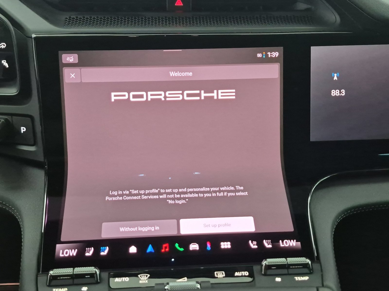 New 2026 Porsche Cayenne Electric AWD/4WD image 12