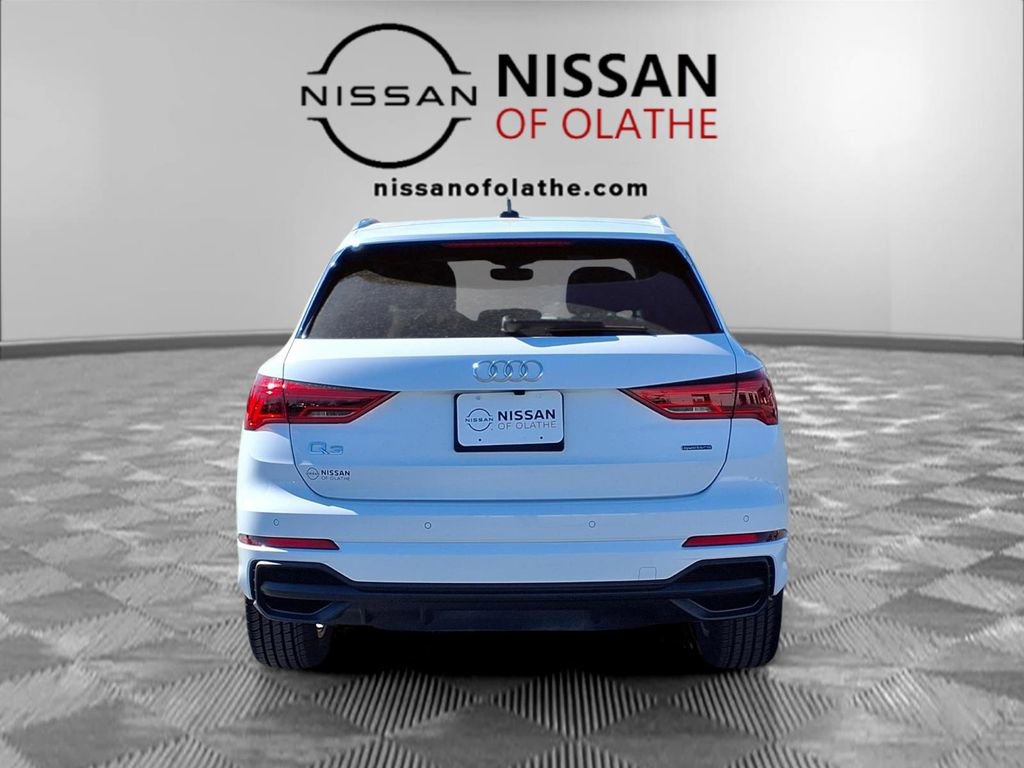 Used 2025 Audi Q3 2.0T Premium image 30