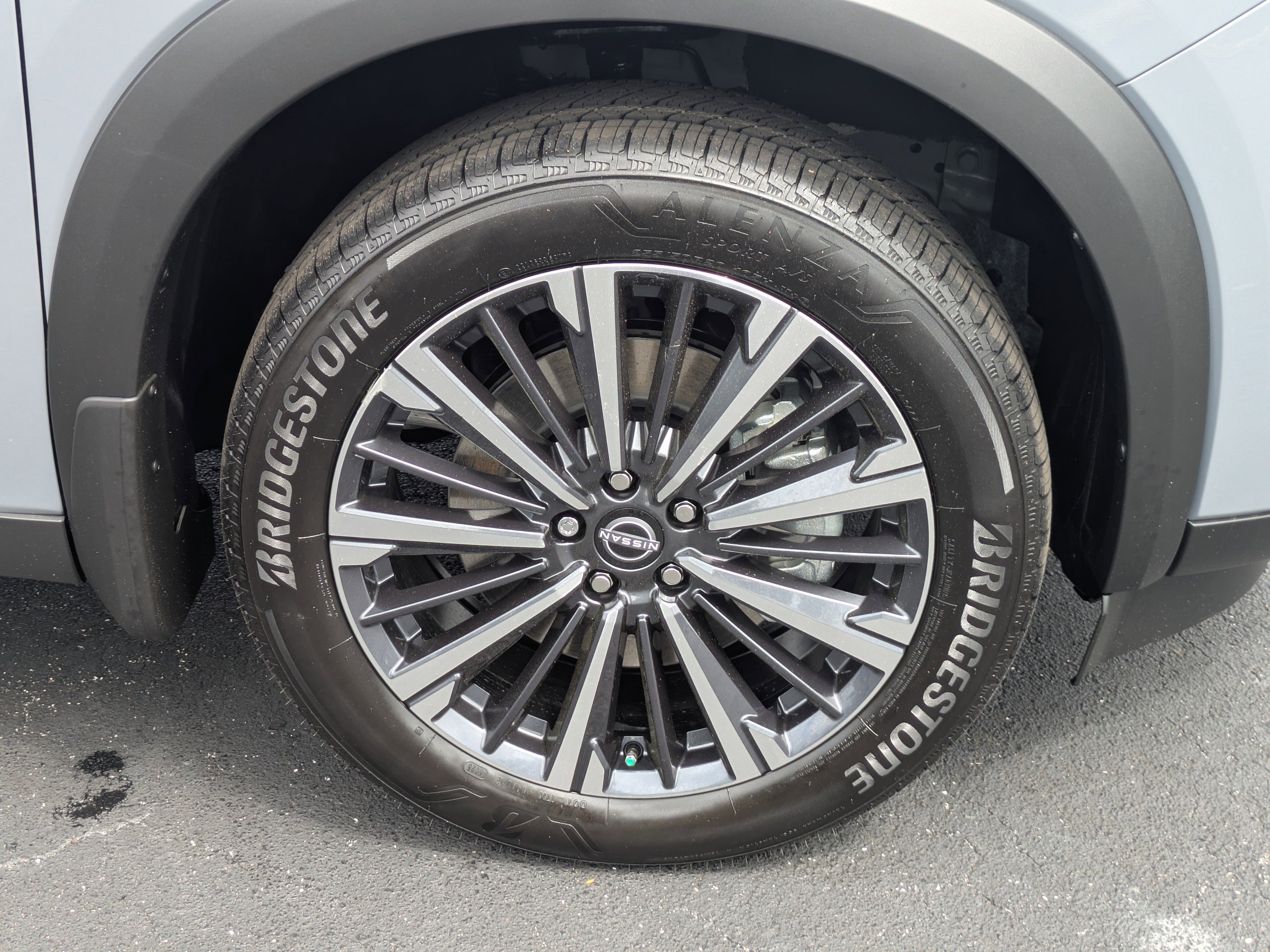 New 2026 Nissan Pathfinder Platinum w/ Cargo Package FWD image 11