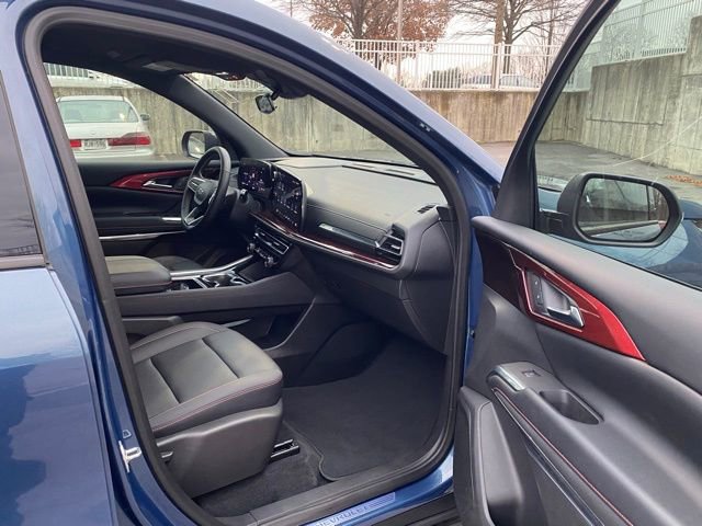 Used 2024 Chevrolet Traverse Z71 image 26