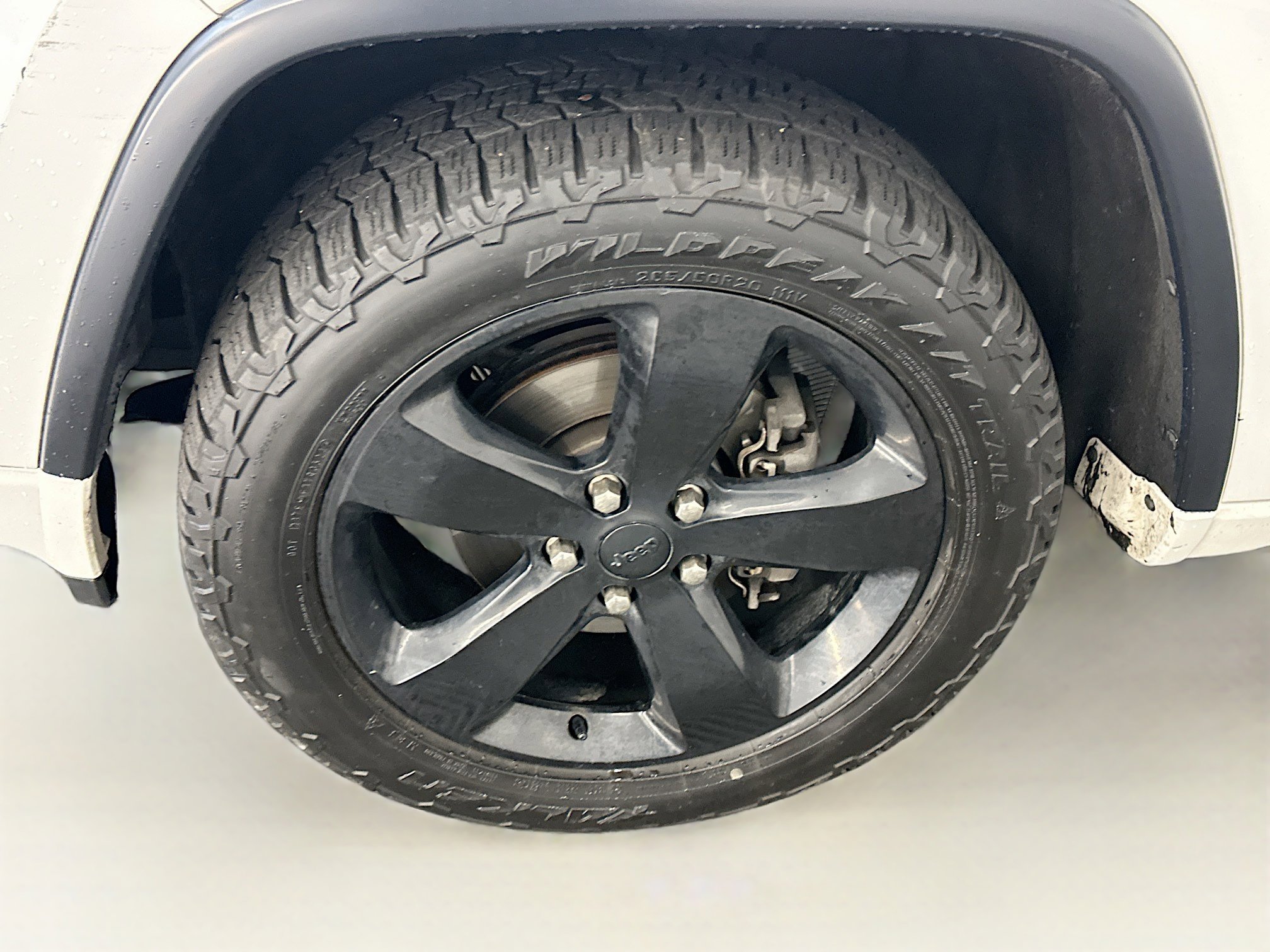 Used 2015 Jeep Grand Cherokee Altitude image 11