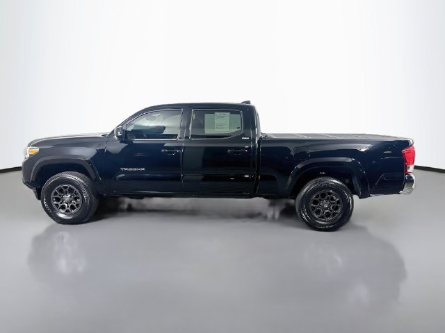 Used 2017 Toyota Tacoma SR5 w/ Tow Package AWD/4WD image 4