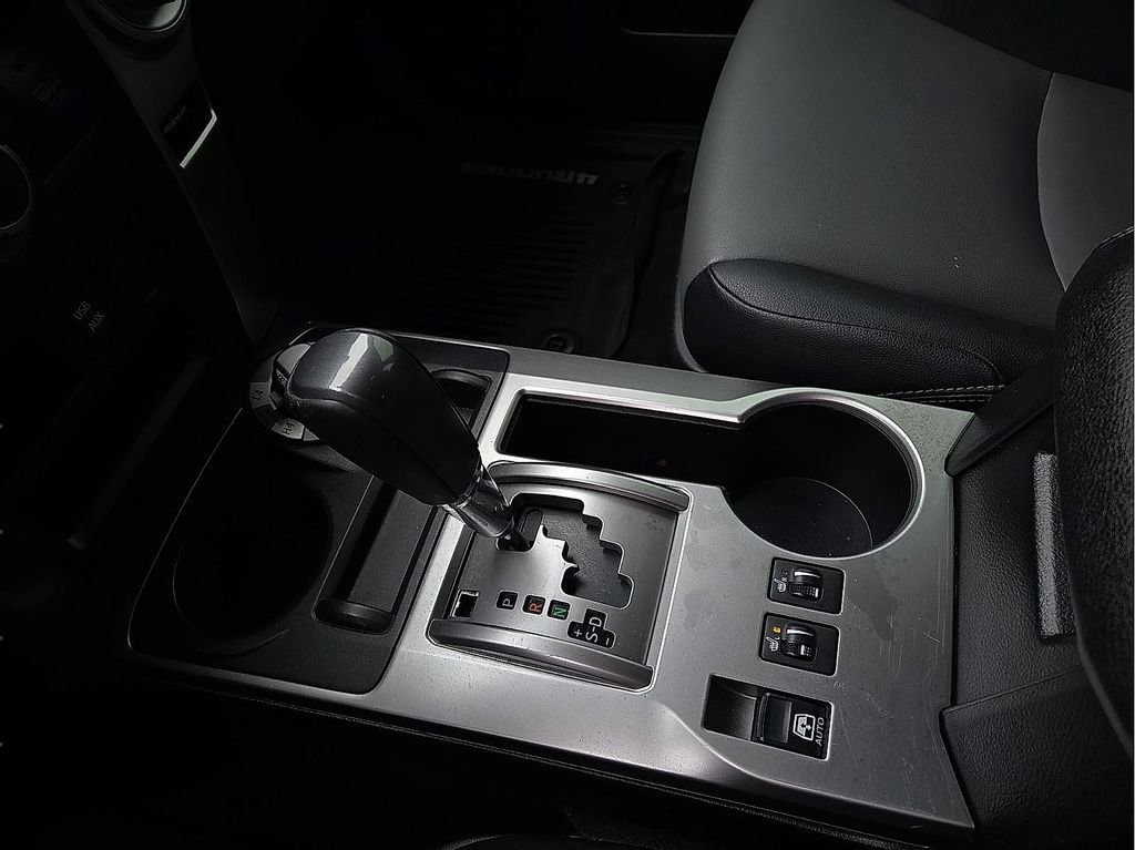 Used 2018 Toyota 4Runner SR5 Premium AWD/4WD image 20