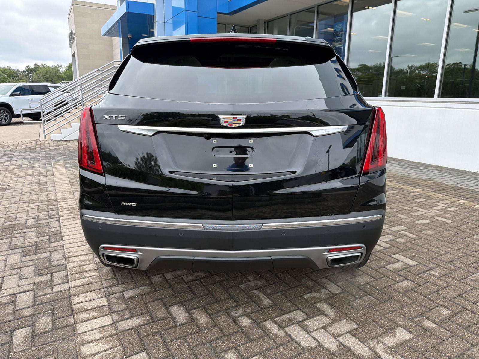 Used 2024 Cadillac XT5 Premium Luxury AWD/4WD image 4