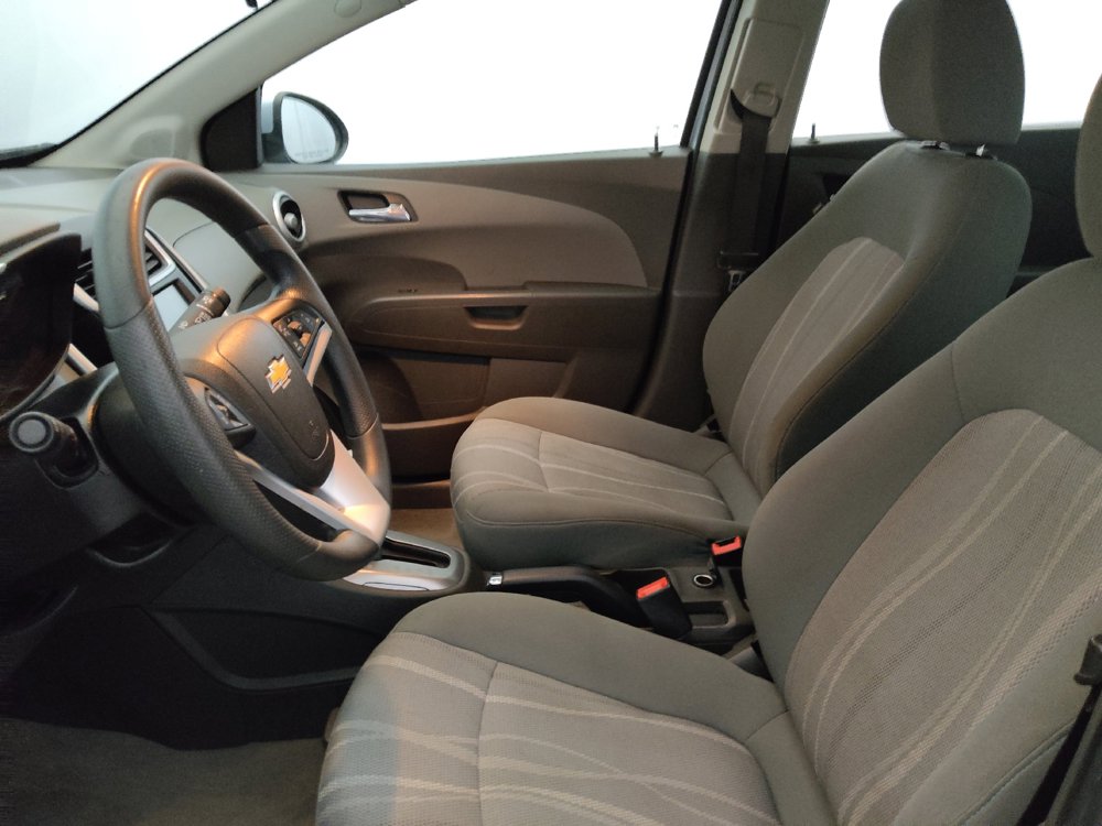 Used 2017 Chevrolet Sonic LT FWD image 17
