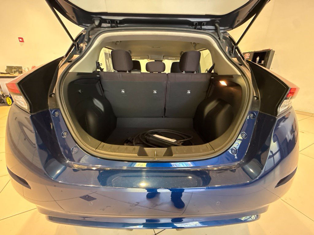 Used 2022 Nissan Leaf SV FWD image 18