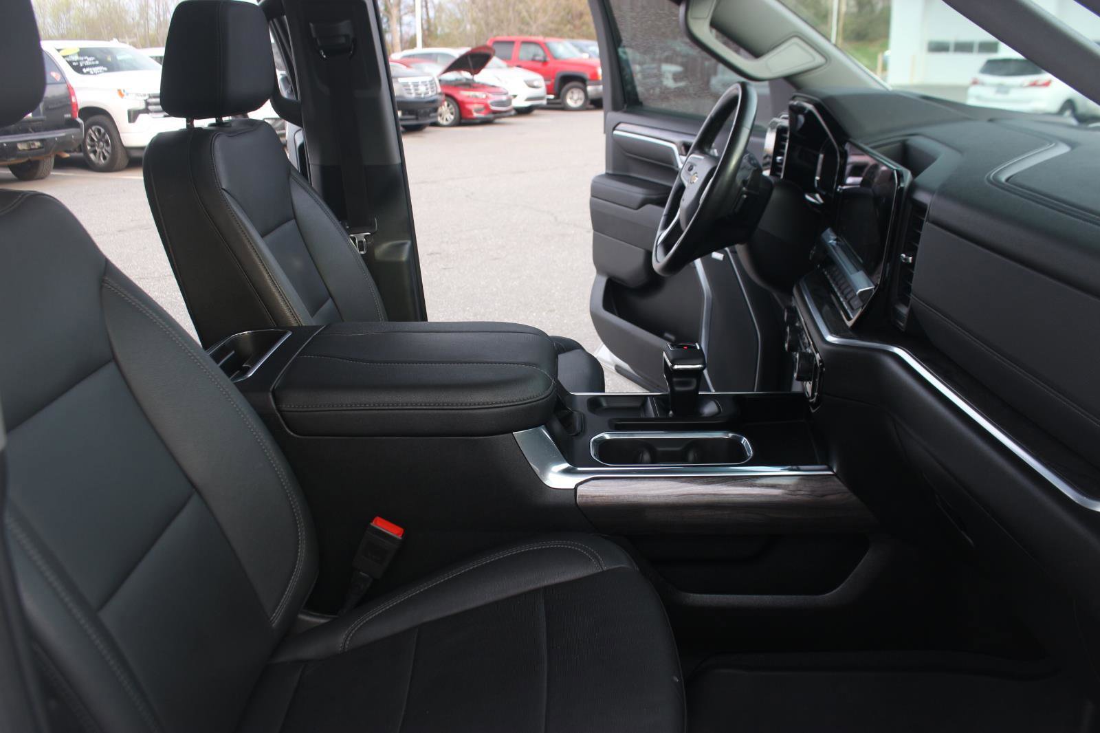 Used 2023 Chevrolet Silverado 1500 LTZ w/ LTZ Premium Package image 41