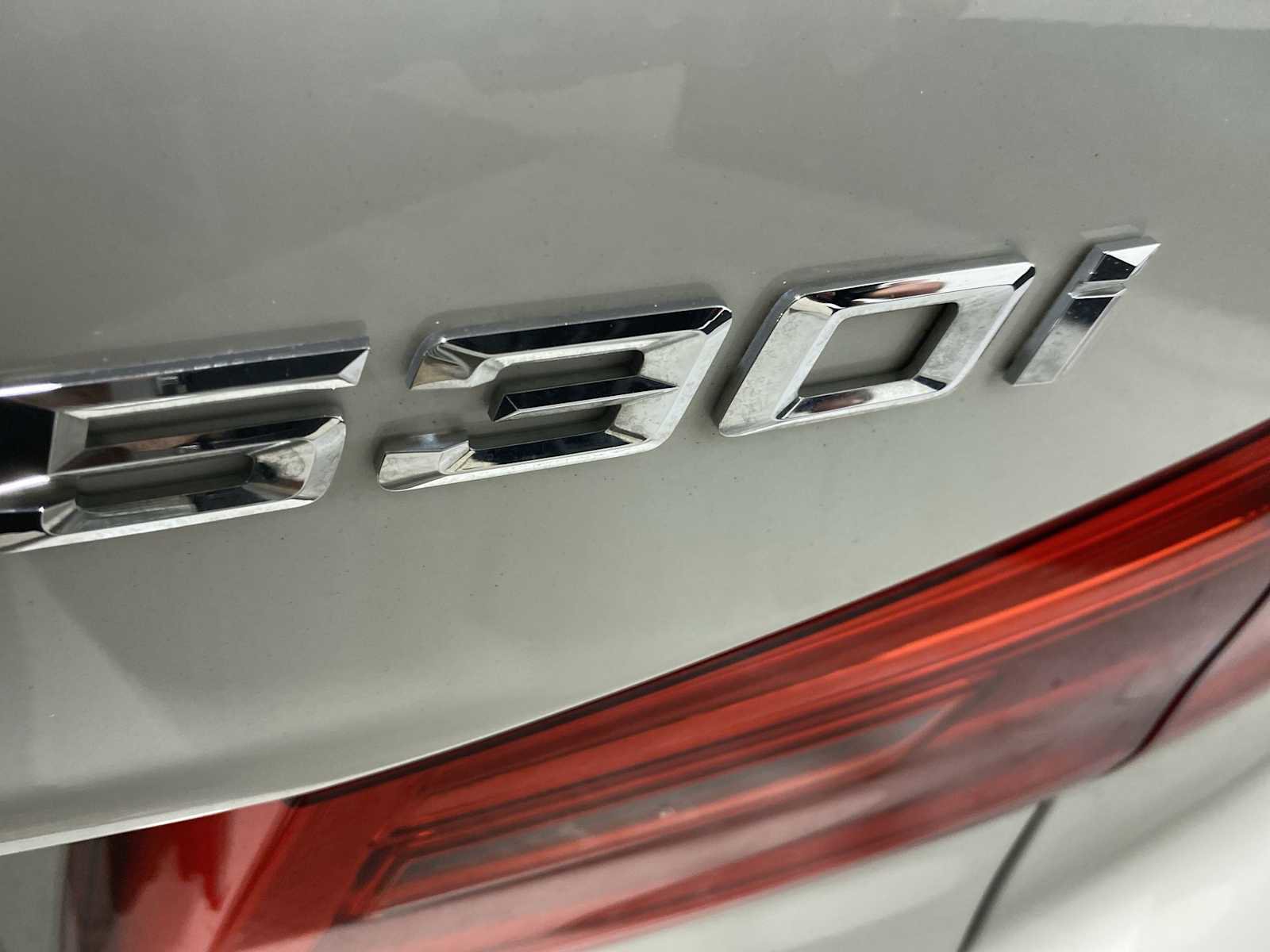 Used 2020 BMW 530i xDrive w/ Convenience Package image 7