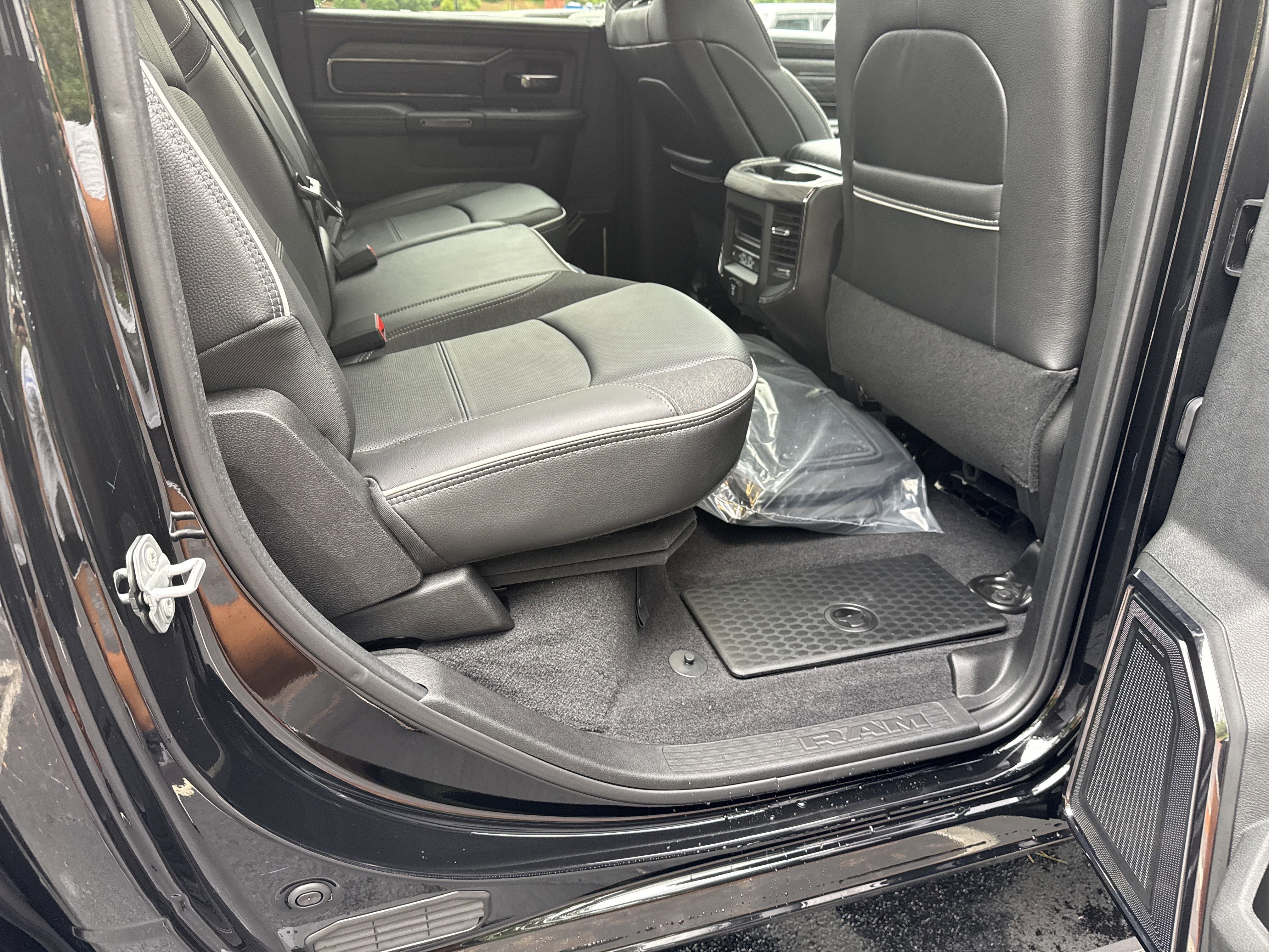 New 2025 RAM 2500 Limited image 21