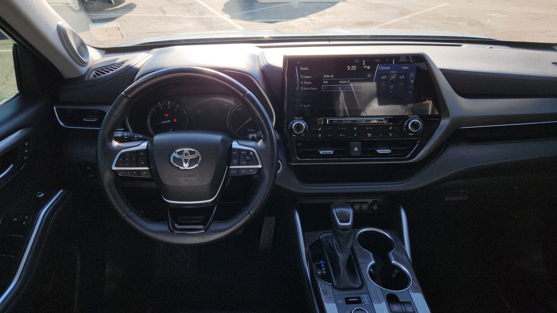 Used 2020 Toyota Highlander Limited image 25