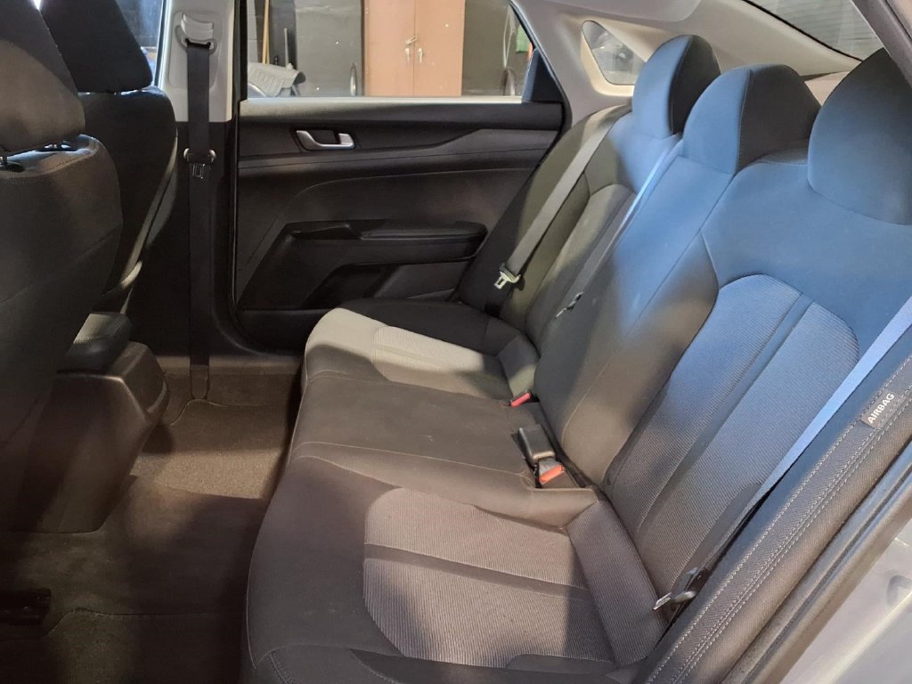 Used 2022 Kia K5 LX FWD image 19