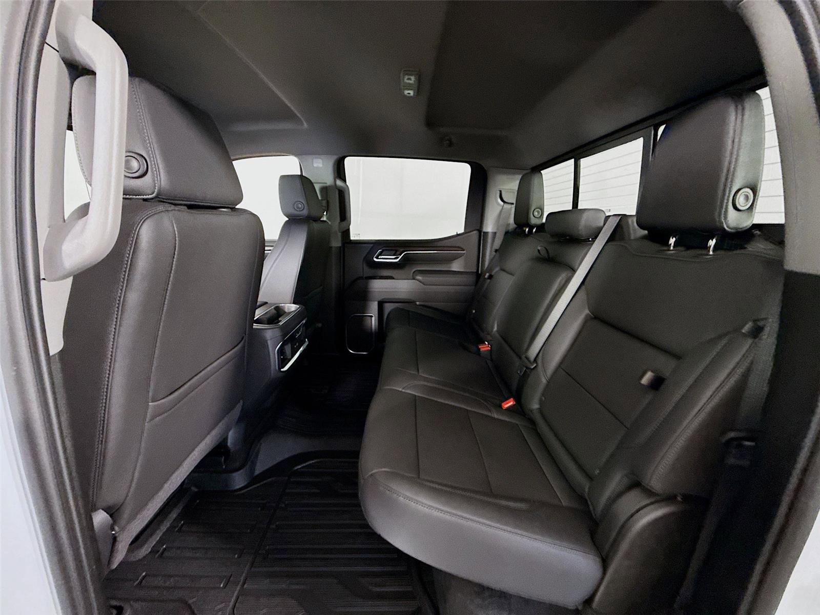 New 2026 GMC Sierra 1500 SLT AWD/4WD image 19
