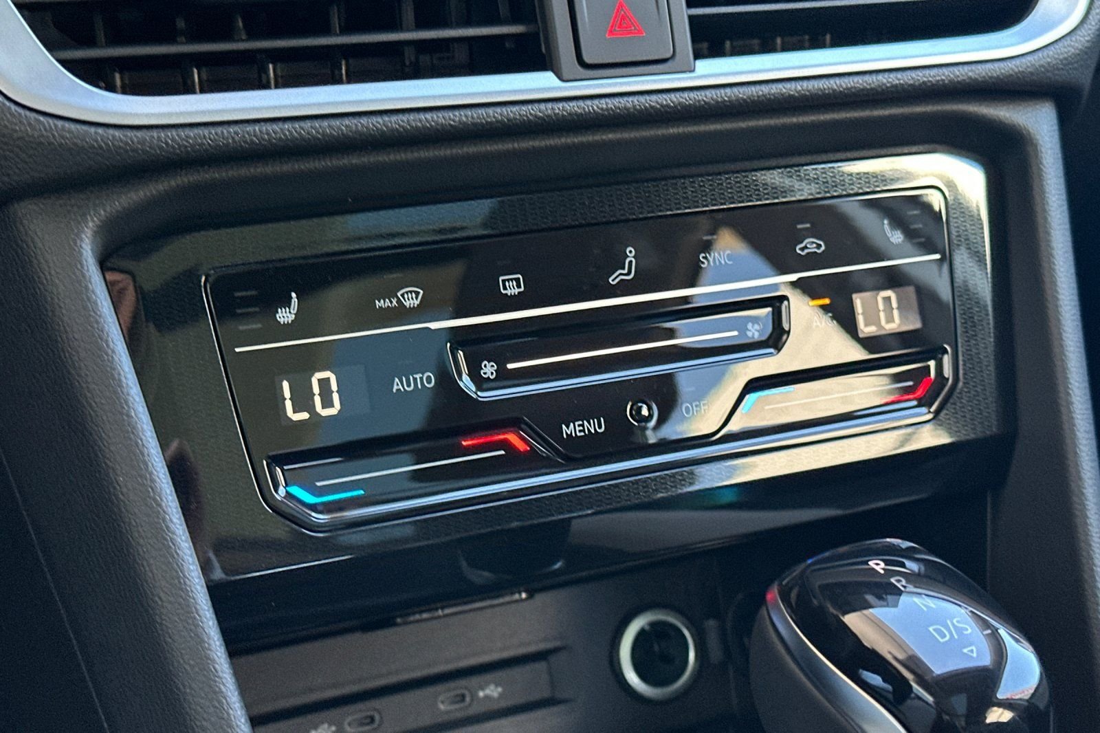 New 2026 Volkswagen Taos SE FWD image 20