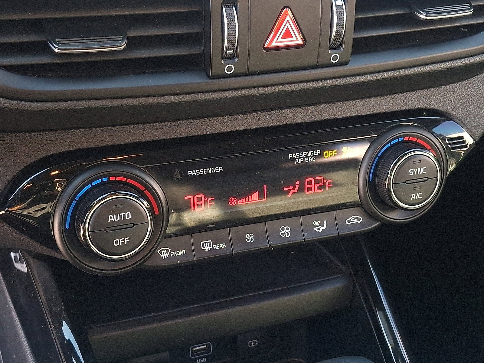 Certified 2024 Kia Forte GT-Line image 15