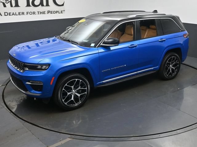 Used 2023 Jeep Grand Cherokee Summit AWD/4WD image 64