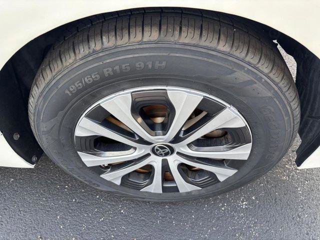 Certified 2020 Toyota Prius Prime XLE FWD image 8