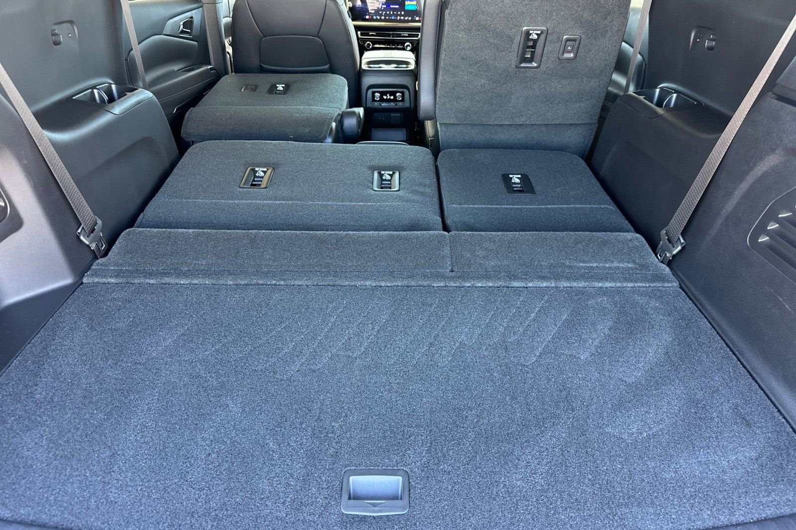 New 2026 Chevrolet Traverse High Country image 18