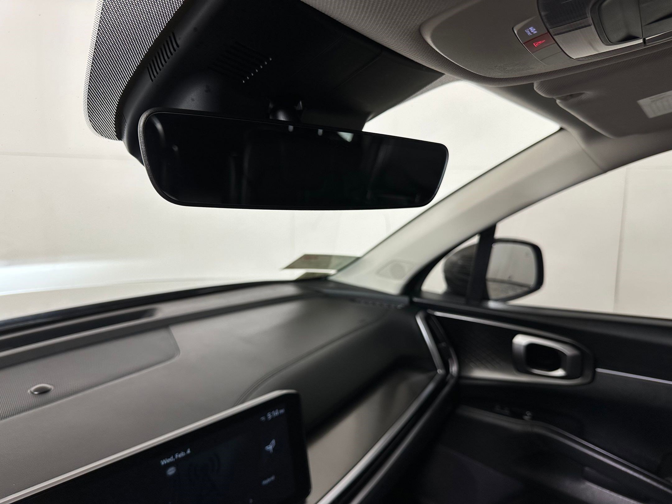 Used 2025 Kia Sorento EX image 25