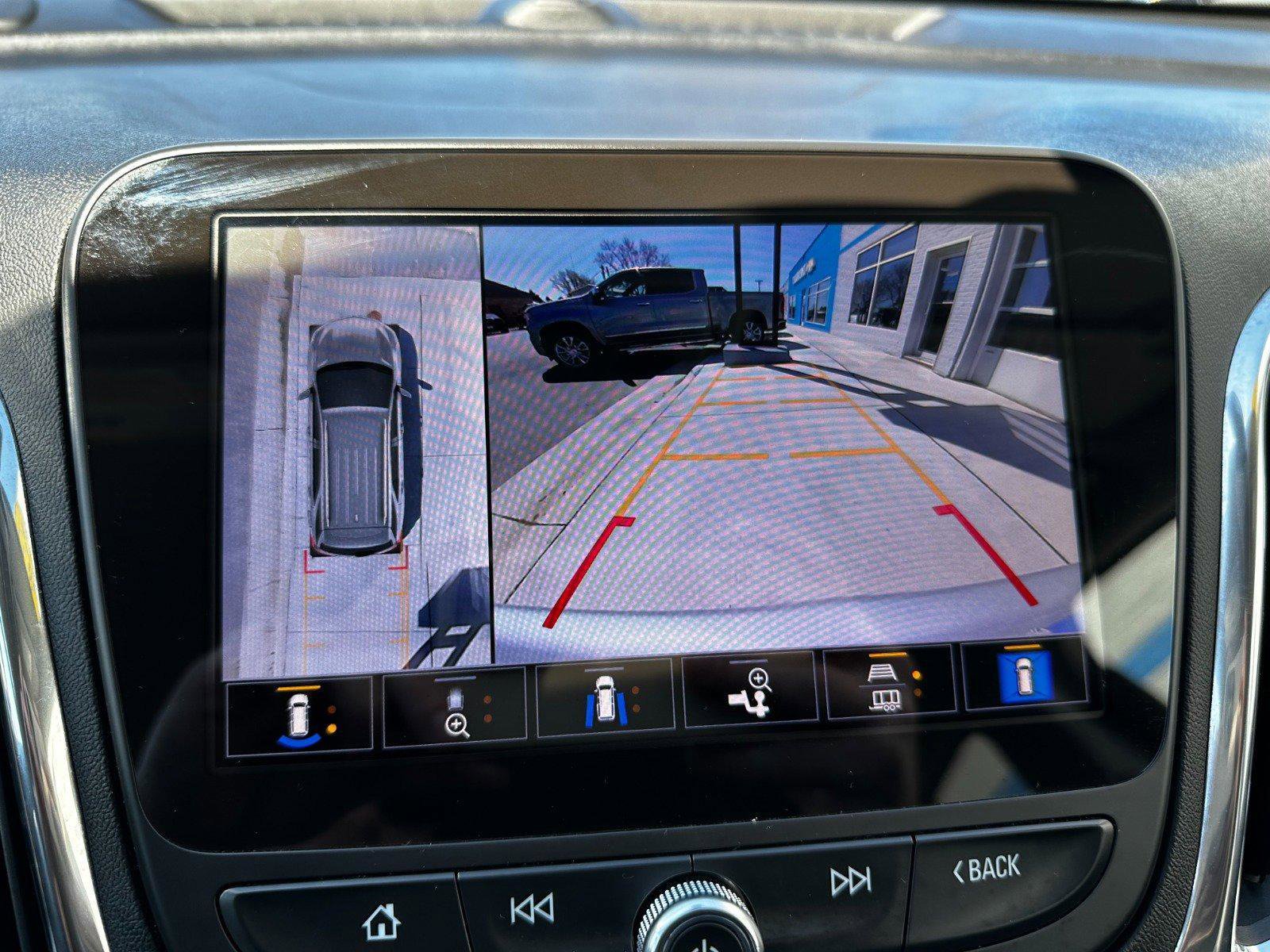 Used 2022 Chevrolet Equinox LT image 13