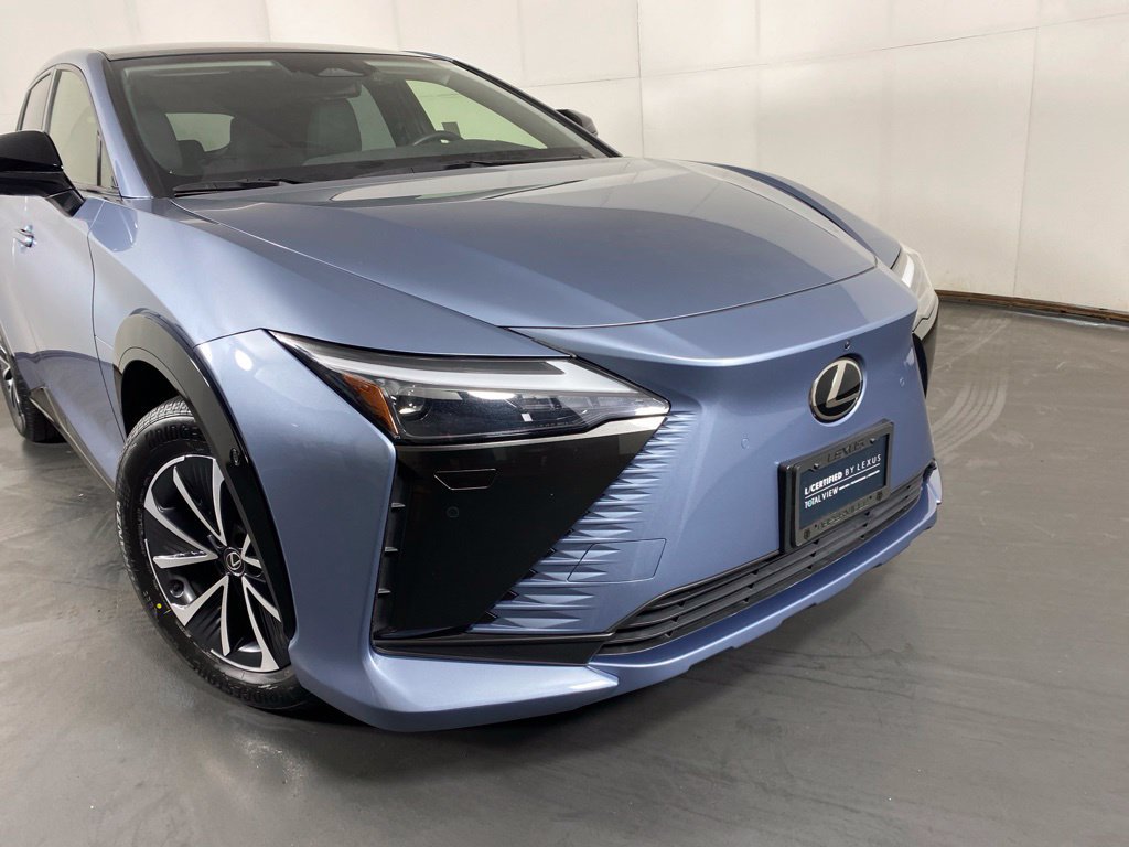 Certified 2023 Lexus RZ 450e Premium w/ Technology Package AWD/4WD image 3
