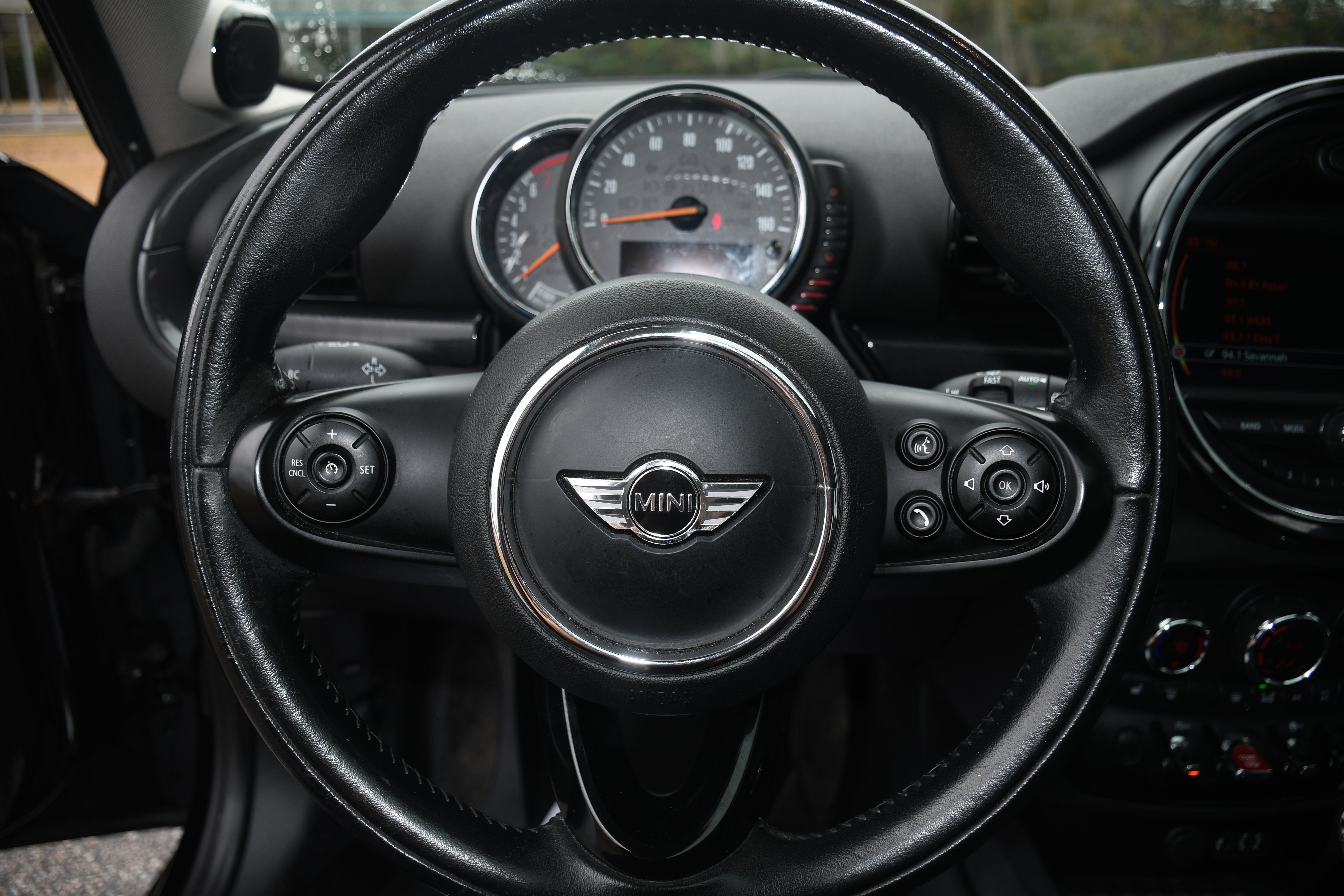 Used 2017 MINI Cooper Clubman ALL4 image 13