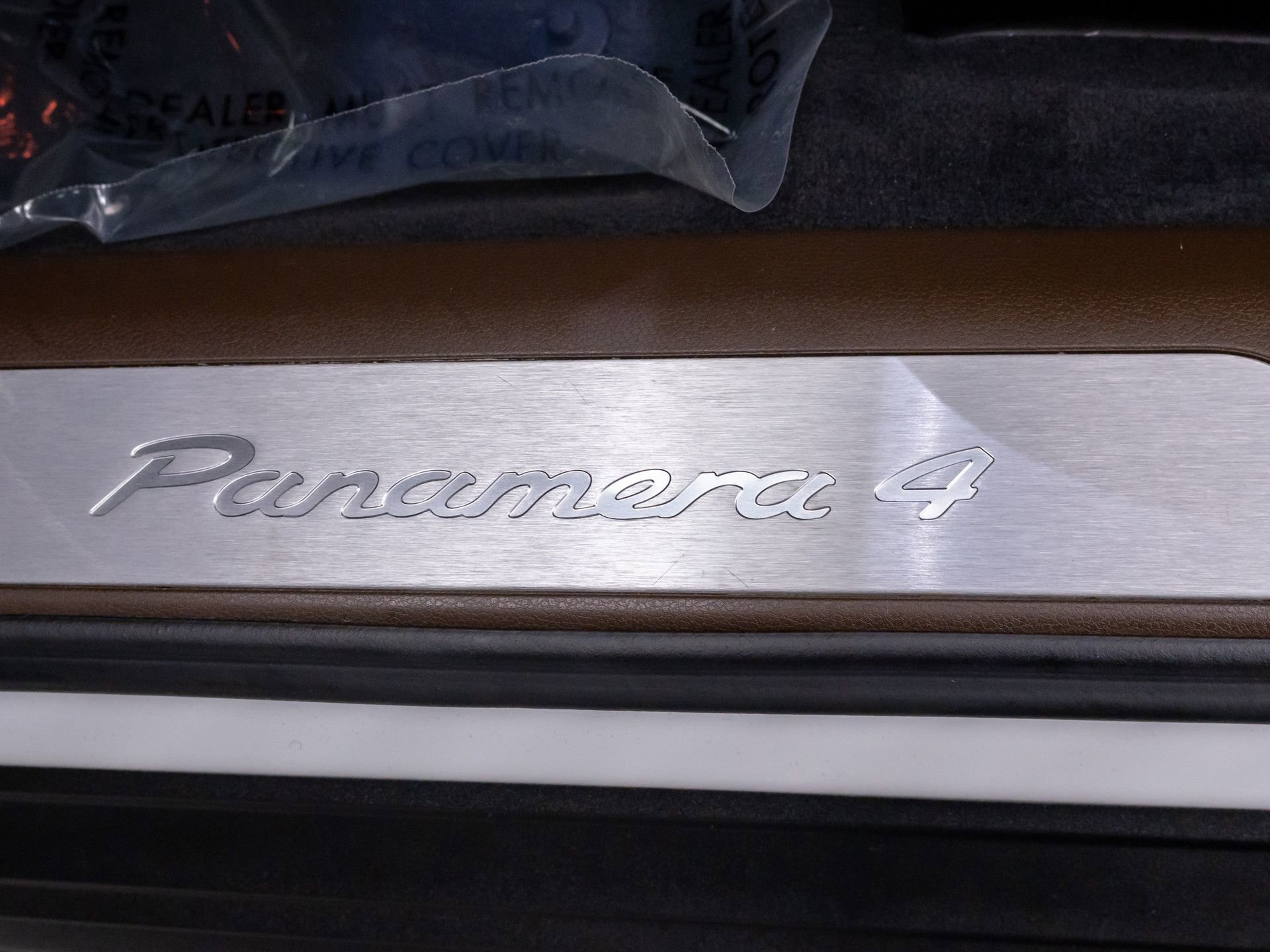 Used 2021 Porsche Panamera 4 w/ Premium Package AWD/4WD image 15