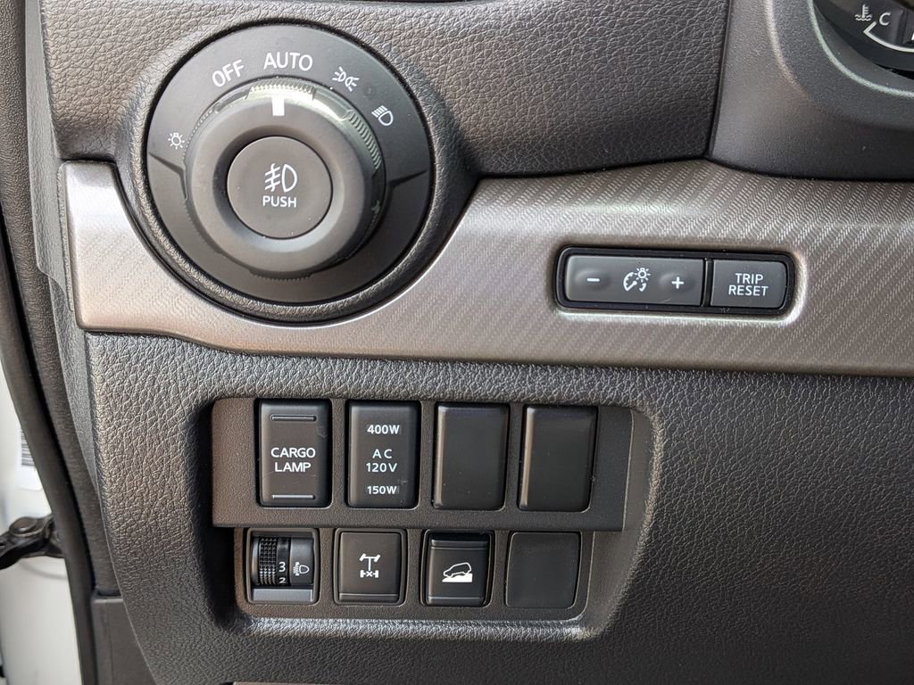 Used 2024 Nissan Titan PRO-4X w/ Off Road Protection Package image 19