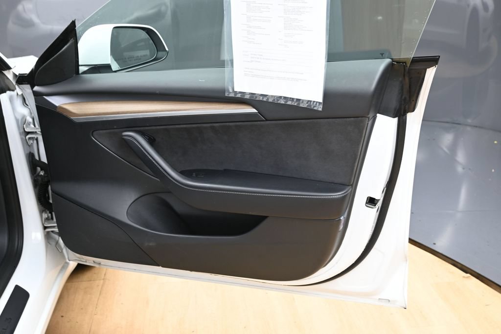 Used 2023 Tesla Model 3 Standard Range RWD image 39