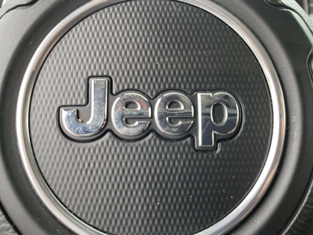 Used 2022 Jeep Gladiator Overland w/ Popular Equipment Package AWD/4WD image 31