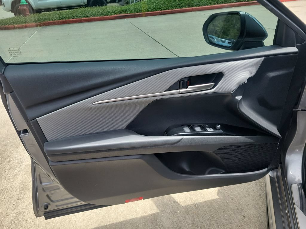 Certified 2025 Toyota Camry SE w/ Convenience Package FWD image 12