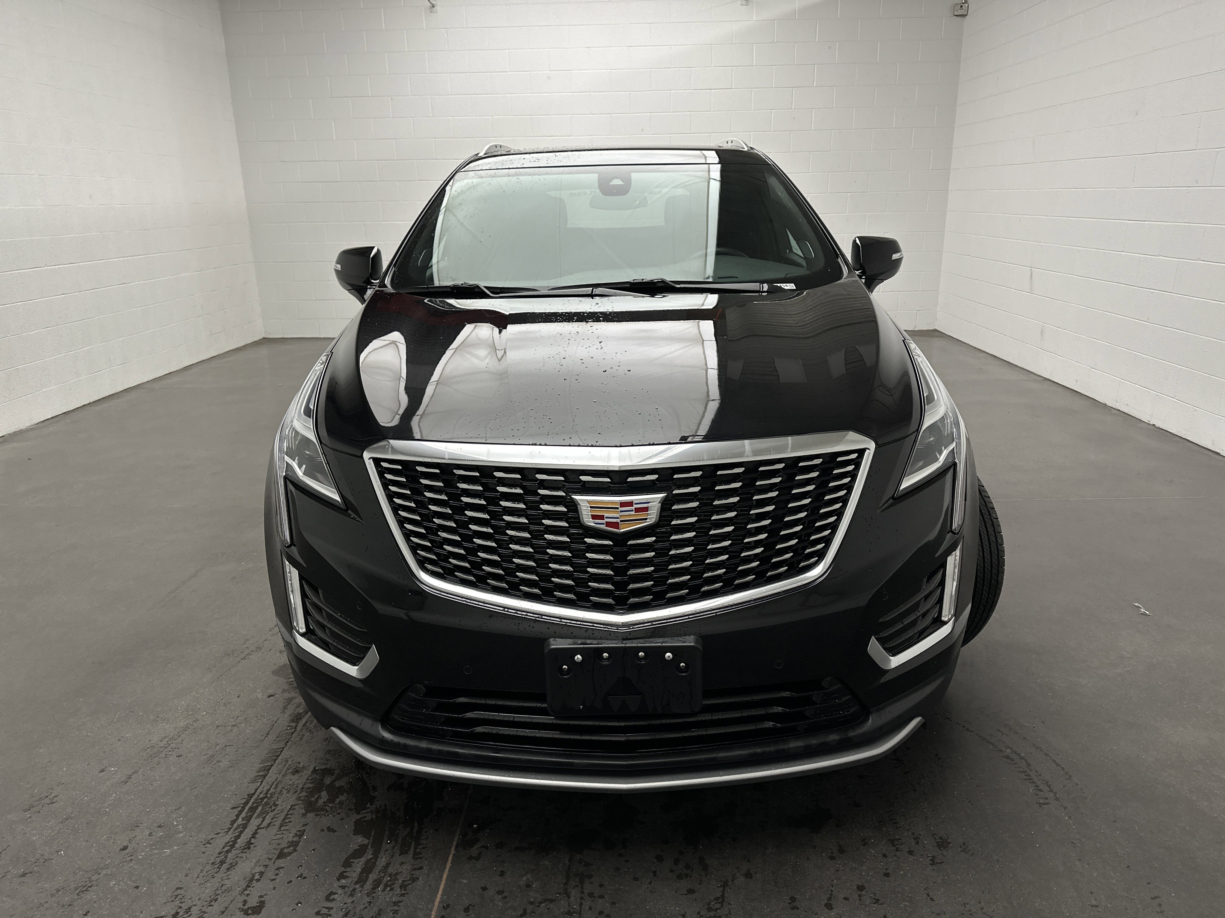 Used 2025 Cadillac XT5 Premium Luxury image 4