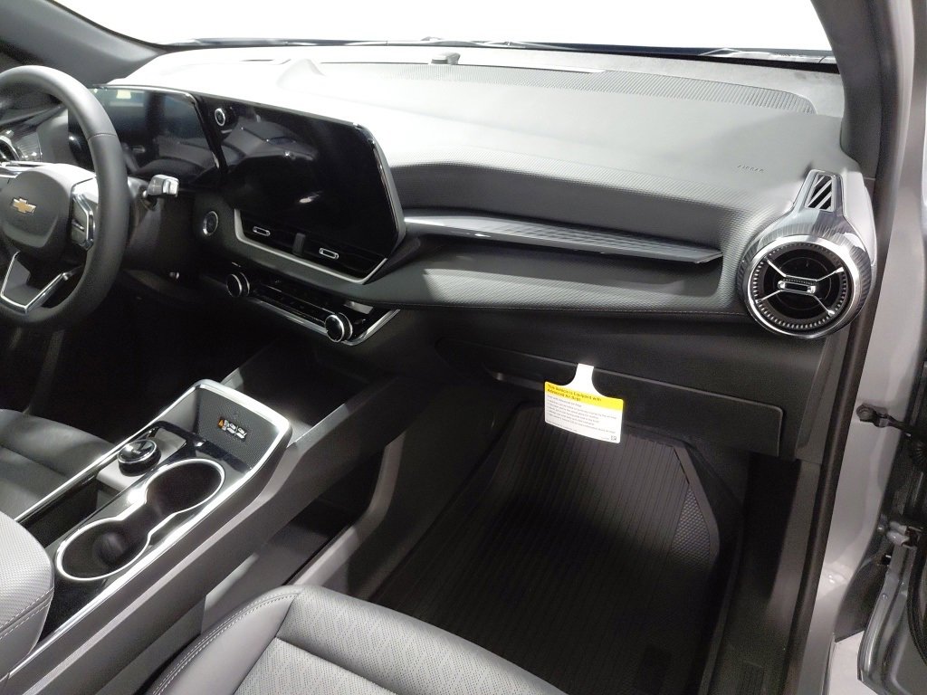 New 2026 Chevrolet Equinox LT w/ Convenience Package II image 23