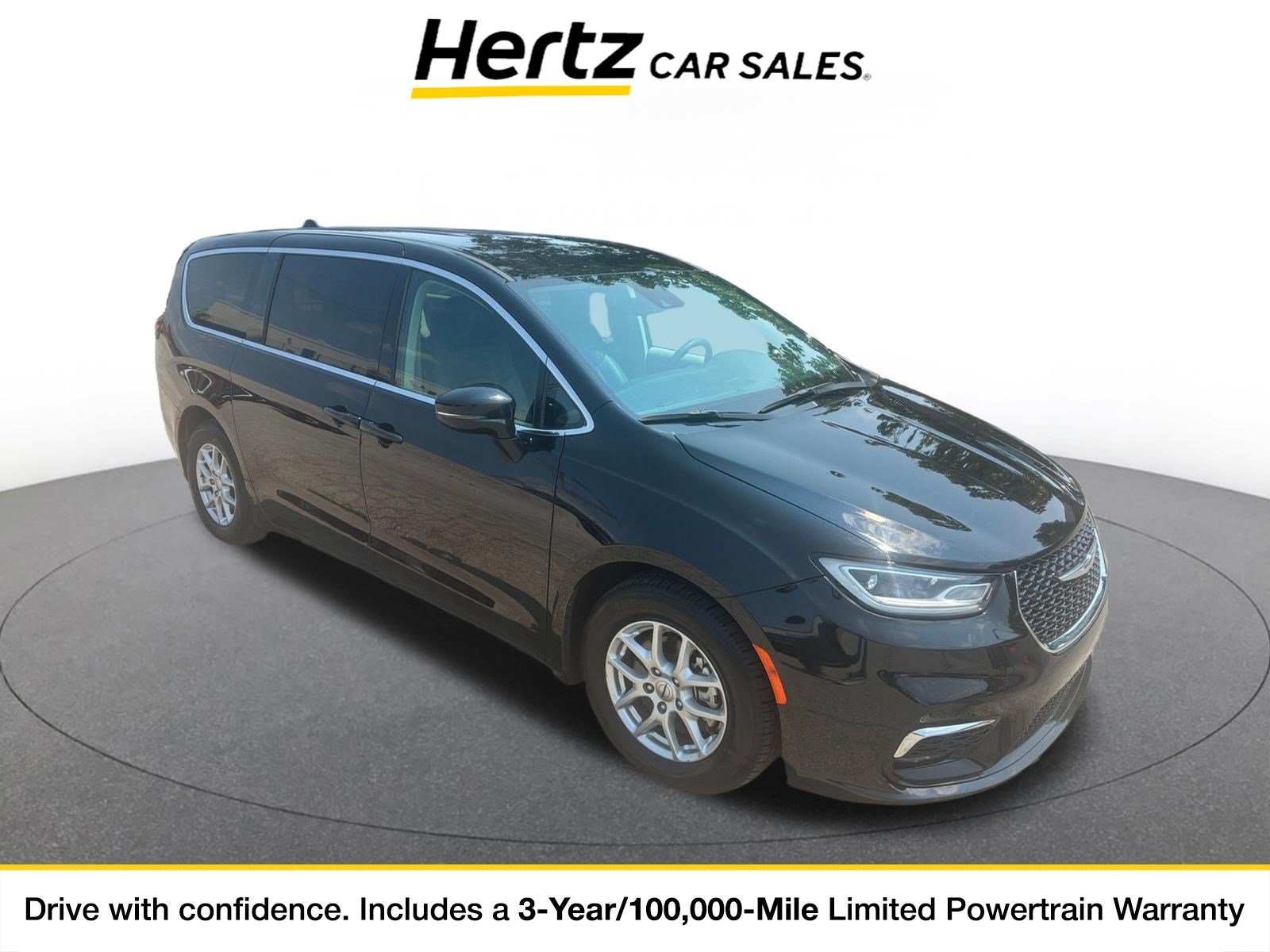 Used 2024 Chrysler Pacifica Touring-L FWD image 1