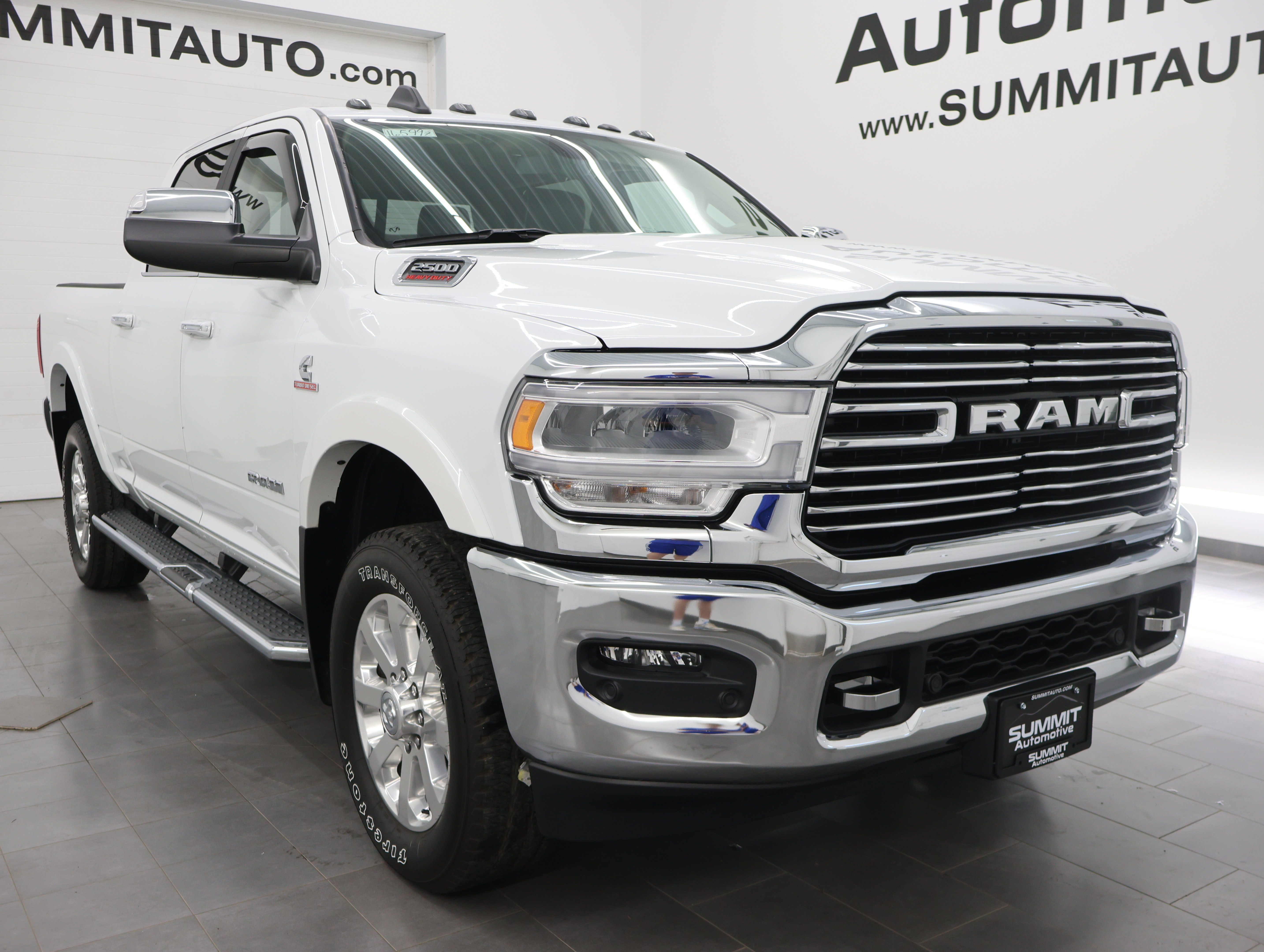 Used 2022 RAM 2500 Laramie AWD/4WD image 2