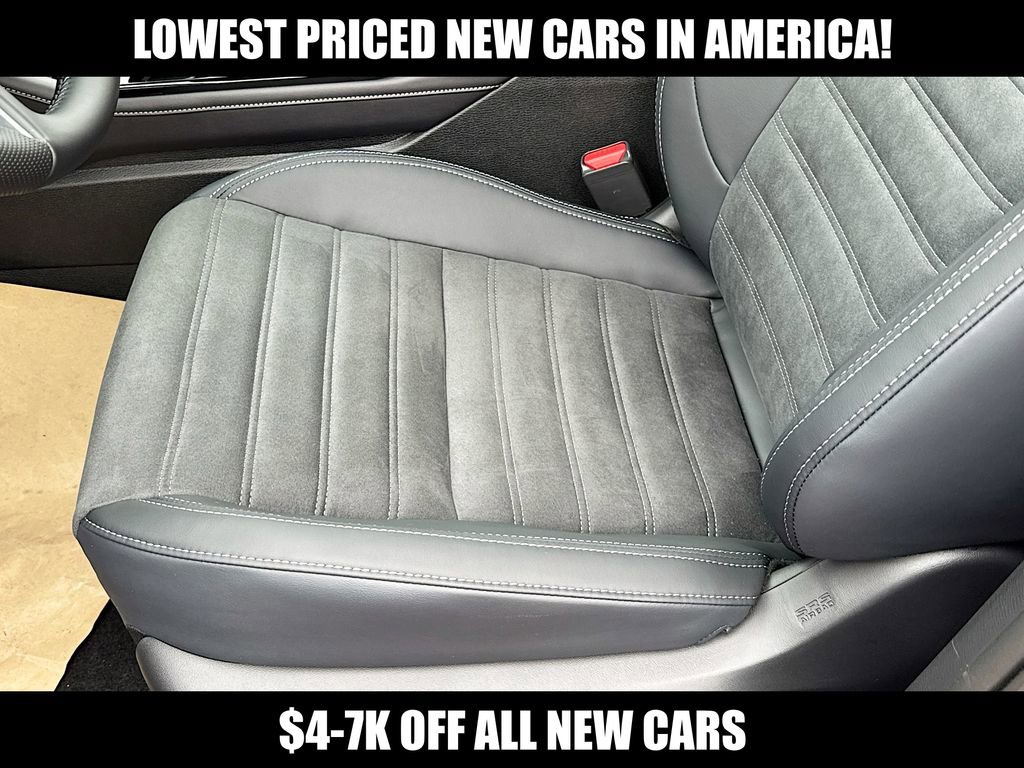 New 2025 Mitsubishi Outlander SE image 25