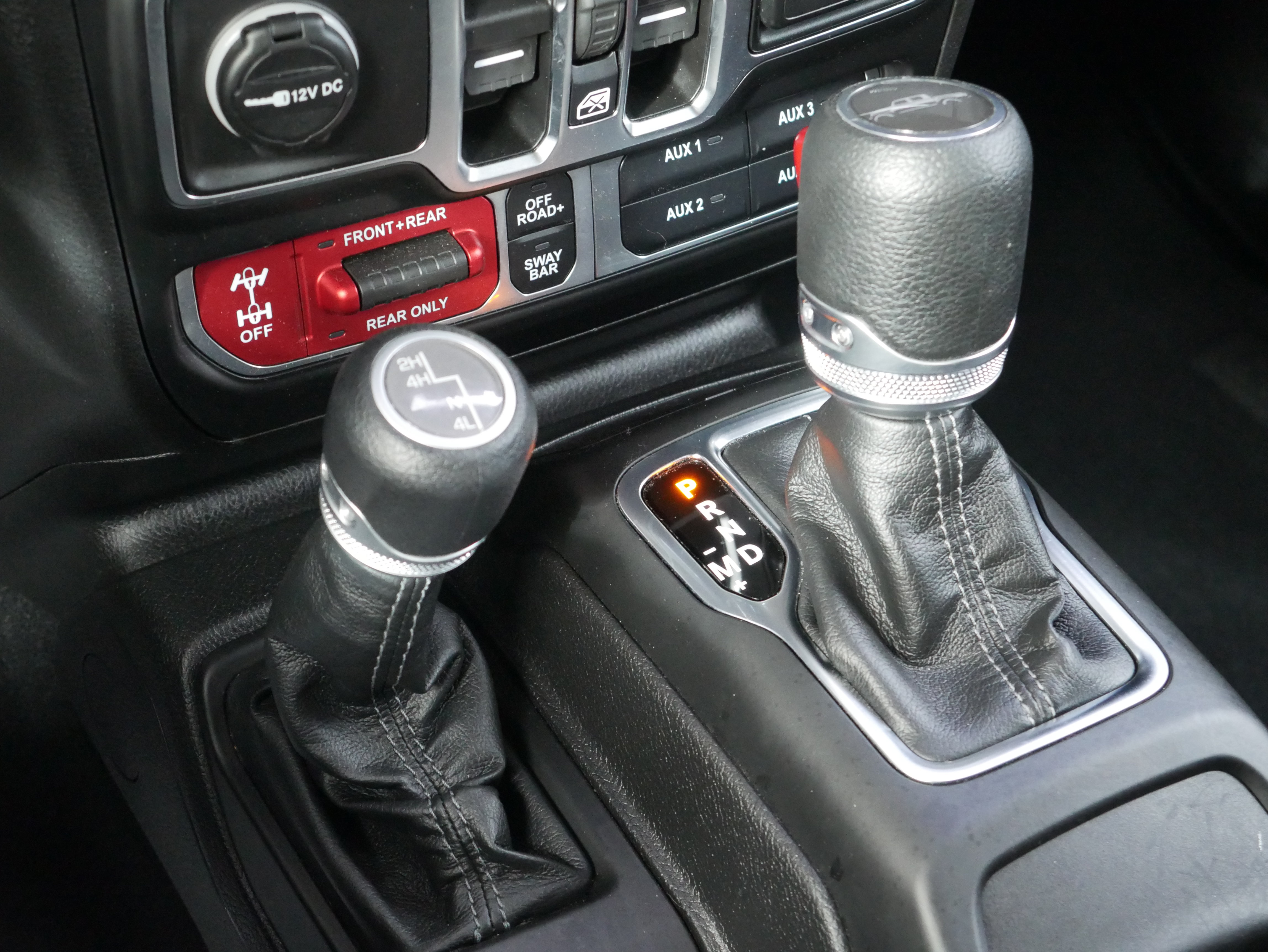 Used 2026 Jeep Gladiator Rubicon AWD/4WD image 17