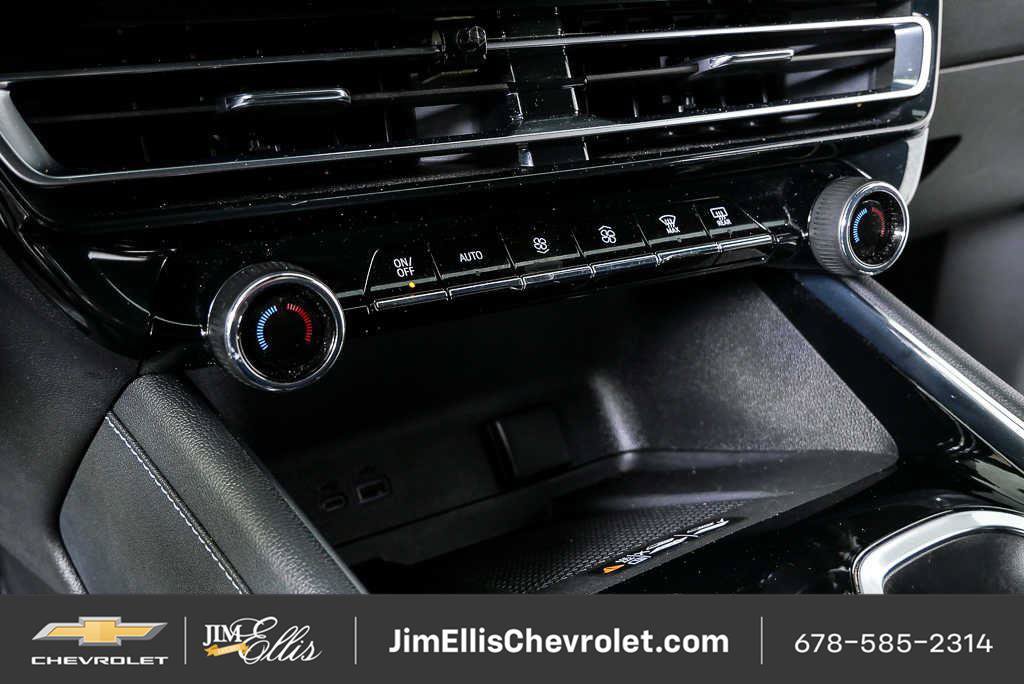 Certified 2025 Chevrolet Traverse LT FWD image 15