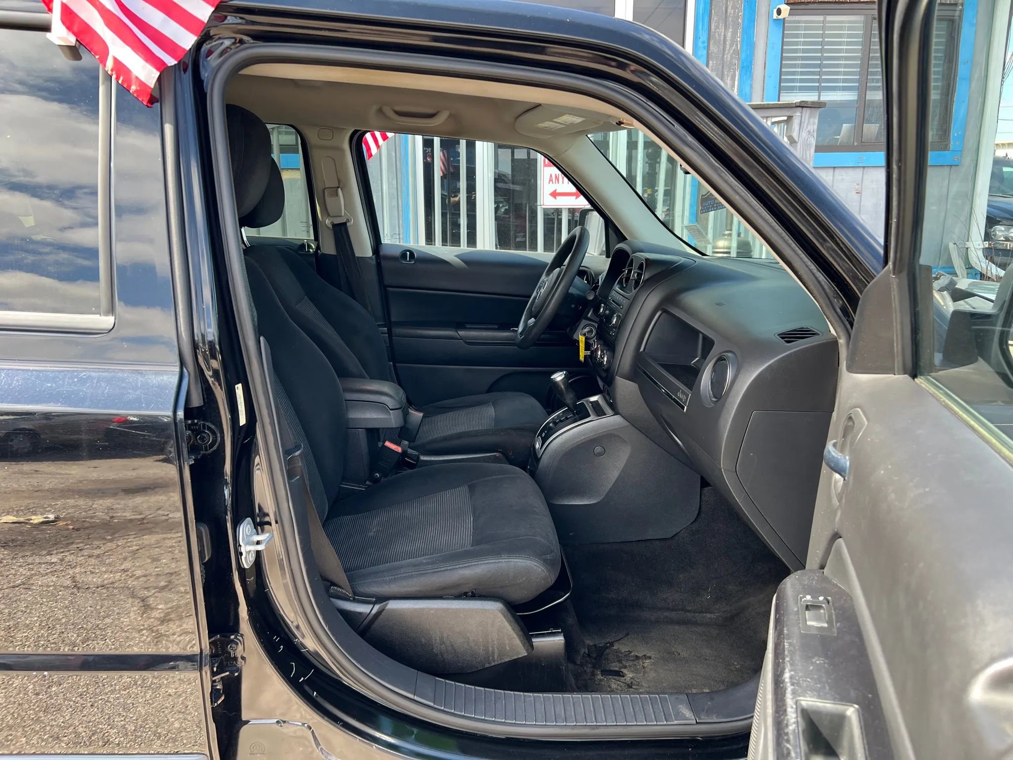 Used 2015 Jeep Patriot Sport w/ Power Value Group FWD image 12