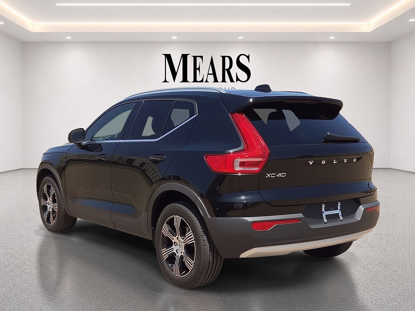 Used 2021 Volvo XC40 T4 Inscription FWD image 4